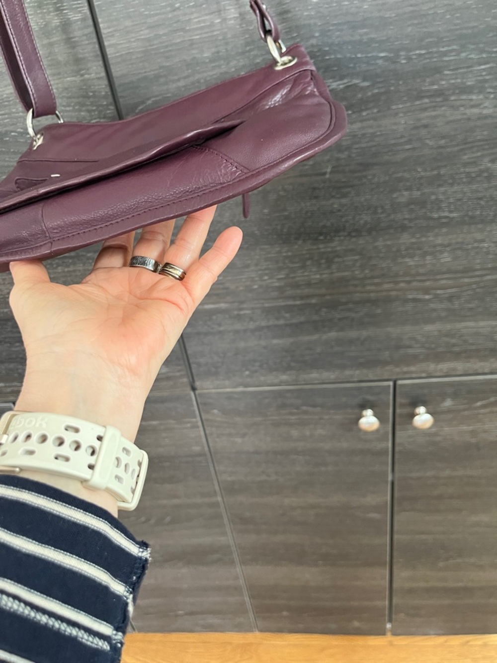 JBG International Burnished Plum Leather Bag - Picture 7 of 15